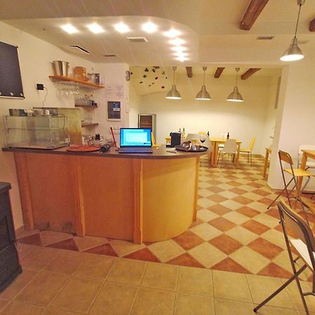 Paklenica Sport Apartments Starigrad Paklenica Eksteriør bilde