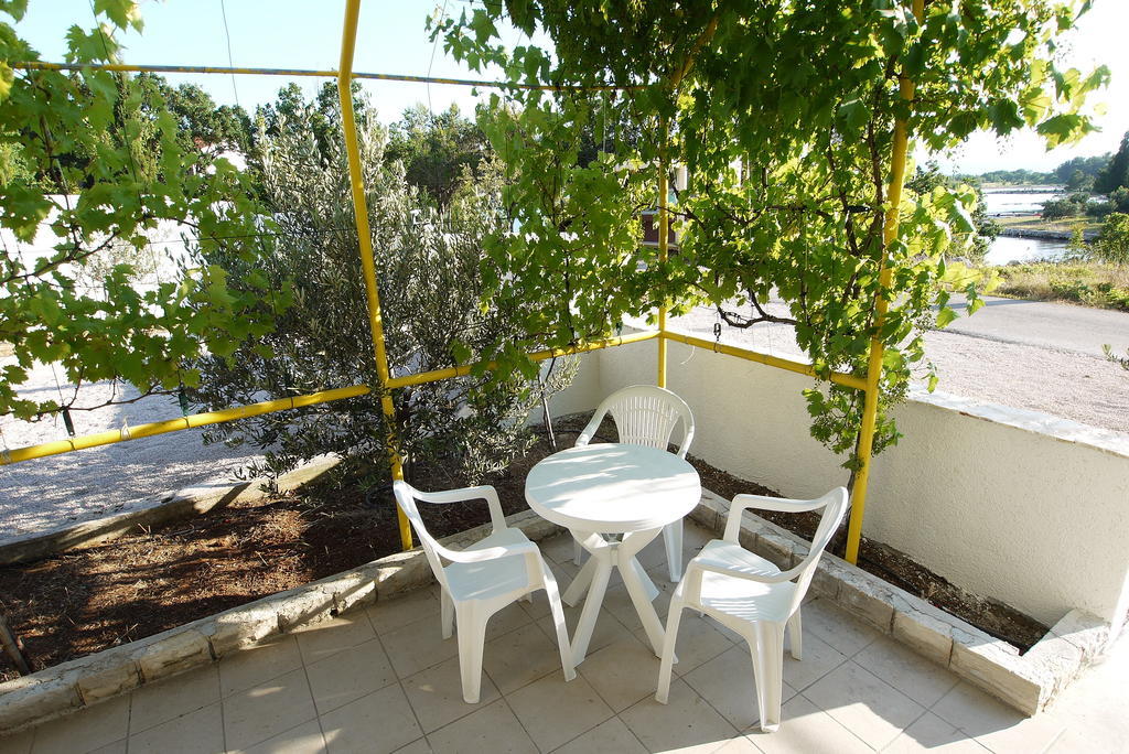 Paklenica Sport Apartments Starigrad Paklenica Rom bilde