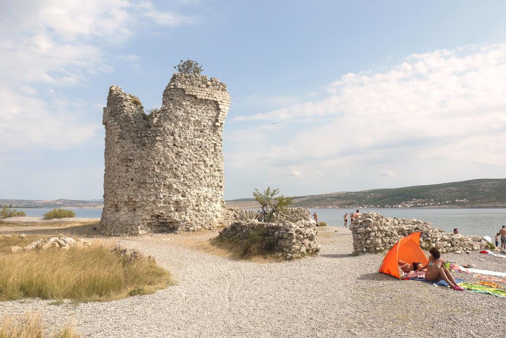 Paklenica Sport Apartments Starigrad Paklenica Eksteriør bilde